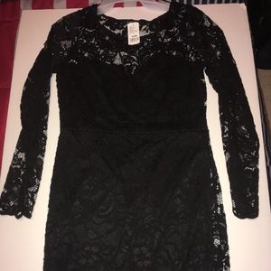 Juniors black Lace long sleeve dress